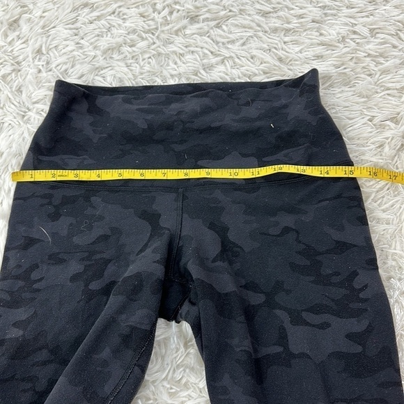 Lululemon Wunder Under Camo Crops Fold-Down - Picture 4 of 6